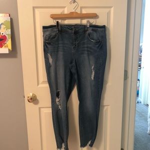 DenimFlex skinny boyfriend jeans with destruction